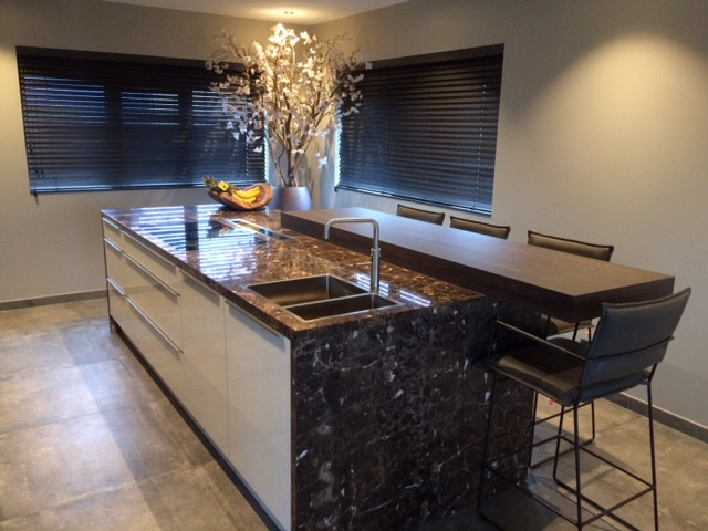 Moderne keukens met eiland